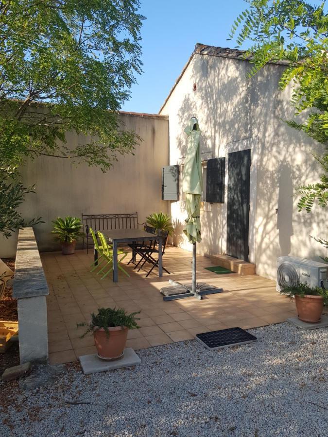 Appartement 2 Pers Avec Acces Piscine Saint-Remy-de-Provence Exterior photo