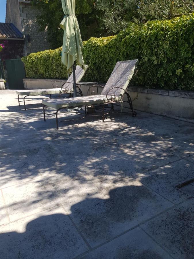 Appartement 2 Pers Avec Acces Piscine Saint-Remy-de-Provence Exterior photo